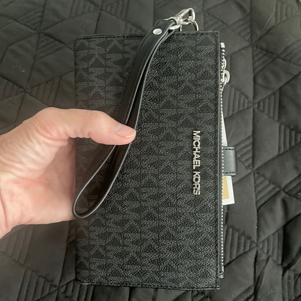 NWOT Michael Kors MK Jet Set Travel Lg Double Zip Leather Wristlet Black